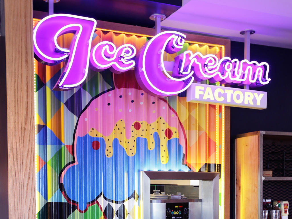 Pizza Hut Restaurants The Gate Shopping Centre